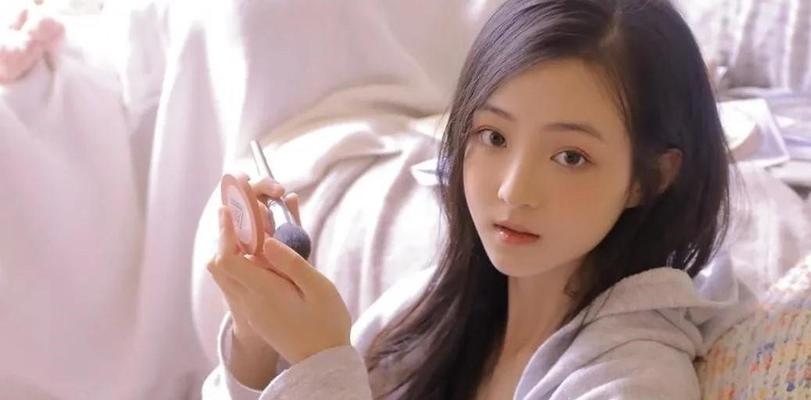 如何聊天找话题追女孩子(轻松追求心仪女孩)